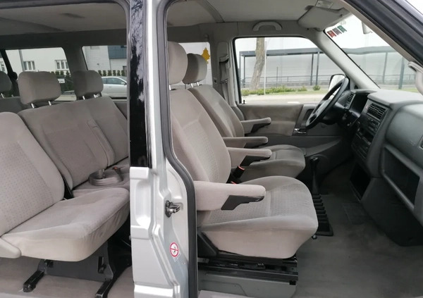 Volkswagen Caravelle cena 55000 przebieg: 404000, rok produkcji 2000 z Września małe 781